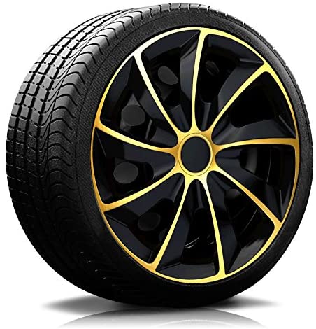 Ein Reifen mit Felge, auf der eine Radkappe des Modells RKK02 schwarz-gold ist.